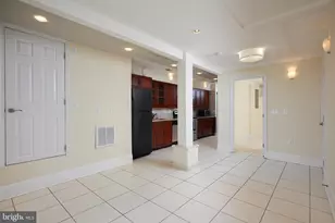 910 T St NW, Washington, DC 20001 - Photo 8