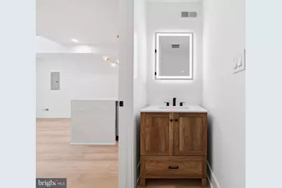 2105 M Street NE #1, Washington, DC 20002 - Photo 8