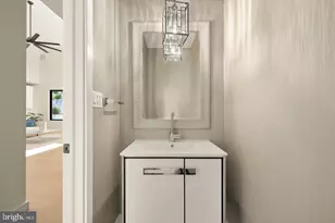 8165 E Beach Dr NW, Washington, DC 20012 - Photo 18