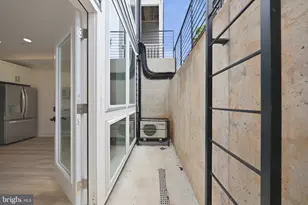2105 M St NE, Washington, DC 20002 - Photo 22