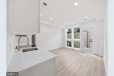 2105 M Street NE #4, Washington, DC 20002 - Photo 2