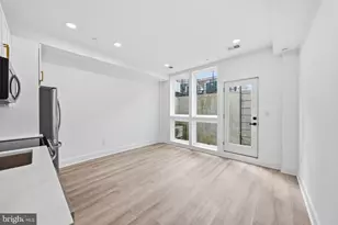 2105 M St NE, Washington, DC 20002 - Photo 6