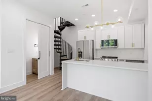 2105 M St NE, Washington, DC 20002 - Photo 16
