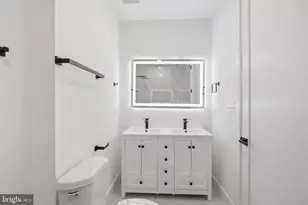 2105 M St NE, Washington, DC 20002 - Photo 22