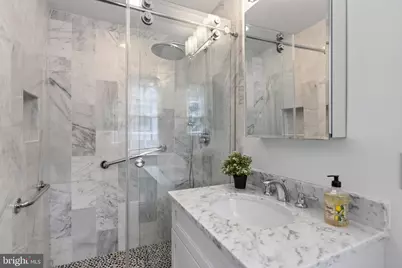 4205 38th Street NW, Washington, DC 20016 - Photo 6