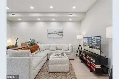 2213 M Street NE #9, Washington, DC 20002 - Photo 4