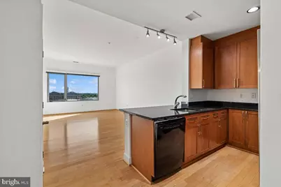 4101 Albemarle Street NW #627, Washington, DC 20016 - Photo 6