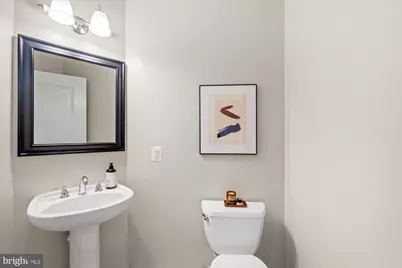 1211 NW 13th Street NW #704, Washington, DC 20005 - Photo 10