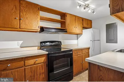 2007 Klingle Road NW, Washington, DC 20010 - Photo 48