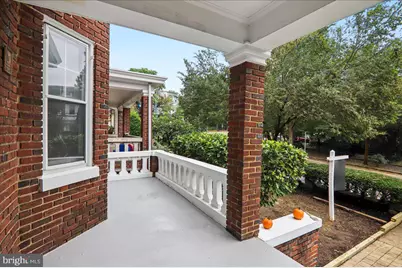 2007 Klingle Road NW, Washington, DC 20010 - Photo 4