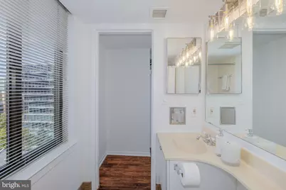 3 Washington Circle NW #804, Washington, DC 20037 - Photo 18