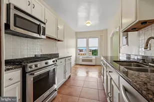 4000 Cathedral Ave NW, Washington, DC 20016 - Photo 10