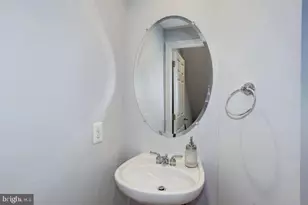 807 Capitol Square Pl SW, Washington, DC 20024 - Photo 30
