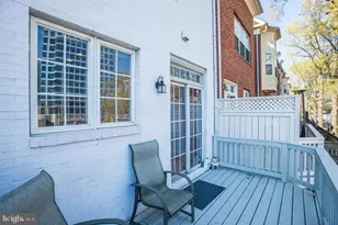 807 Capitol Square Pl SW, Washington, DC 20024 - Photo 12