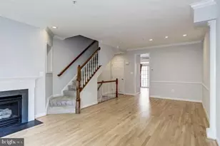 807 Capitol Square Pl SW, Washington, DC 20024 - Photo 4
