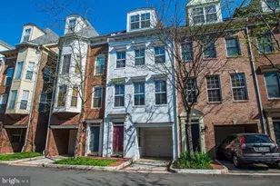 807 Capitol Square Pl SW, Washington, DC 20024 - Photo 1