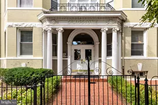 1423 R St NW, Washington, DC 20009 - Photo 2