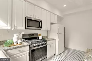 1423 R St NW, Washington, DC 20009 - Photo 8