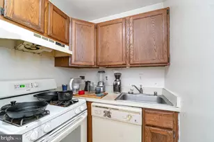 922 24th Street NW, Washington, DC 20037 - Photo 4