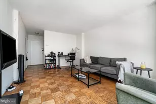 922 24th Street NW, Washington, DC 20037 - Photo 2