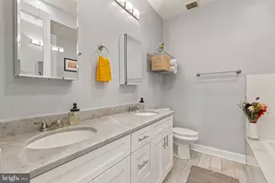301 K St NE, Washington, DC 20002 - Photo 26