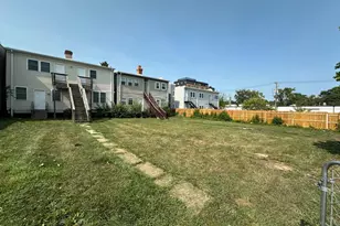 713 Irving St NE, Washington, DC 20017 - Photo 2