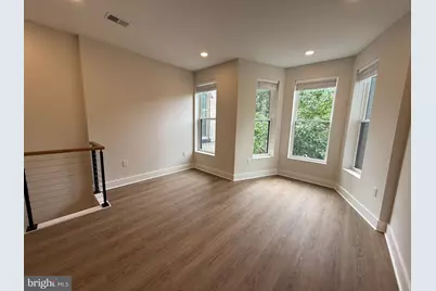 821 4th Street NE #B, Washington, DC 20002 - Photo 8