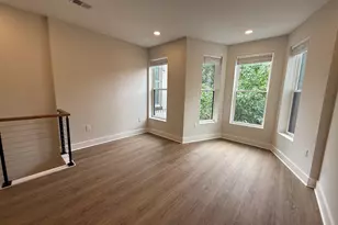 821 4th St NE, Washington, DC 20002 - Photo 8