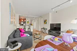 2412 17th St NW, Washington, DC 20009 - Photo 8