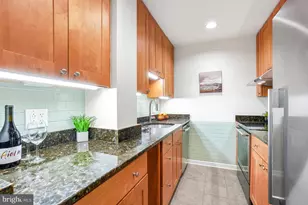 2000 16th St NW, Washington, DC 20009 - Photo 12