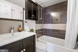2000 16th St NW, Washington, DC 20009 - Photo 24