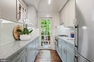 1241 33rd St NW, Washington, DC 20007 - Photo 10