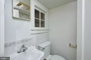 1427 East Capitol St NE, Washington, DC 20003 - Photo 18