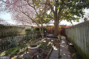 1427 East Capitol St NE, Washington, DC 20003 - Photo 32