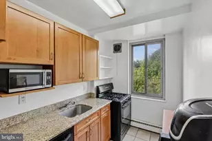 4200 Cathedral Ave NW, Washington, DC 20016 - Photo 20
