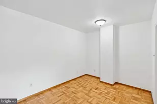 4200 Cathedral Ave NW, Washington, DC 20016 - Photo 16