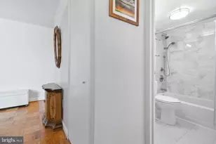 1260 21st St NW, Washington, DC 20036 - Photo 16