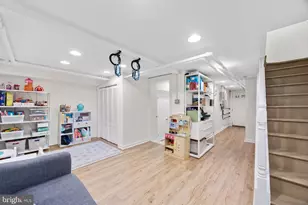 1930 37th St NW, Washington, DC 20007 - Photo 24