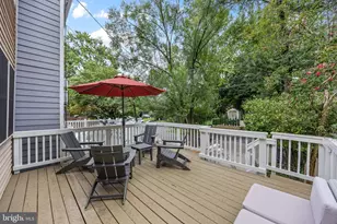 1930 37th St NW, Washington, DC 20007 - Photo 22
