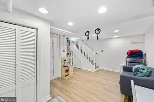1930 37th St NW, Washington, DC 20007 - Photo 18