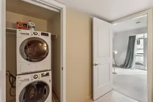 1025 1st St SE, Washington, DC 20003 - Photo 12