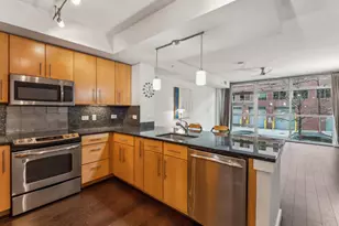 1025 1st St SE, Washington, DC 20003 - Photo 8