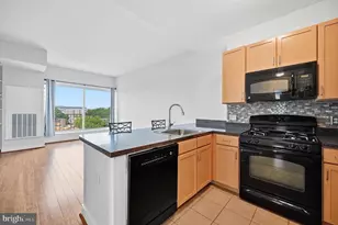 800 4th St SW, Washington, DC 20024 - Photo 1