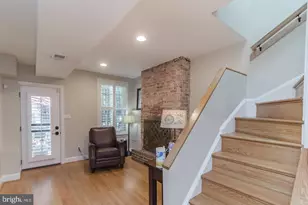2321 17th St NW, Washington, DC 20009 - Photo 4