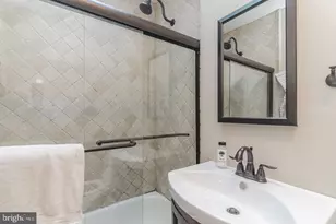 2321 17th St NW, Washington, DC 20009 - Photo 16
