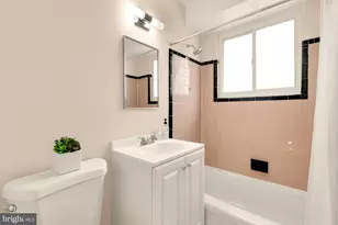 101 56th Pl SE, Washington, DC 20019 - Photo 8