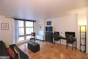 1260 21st St NW, Washington, DC 20036 - Photo 4
