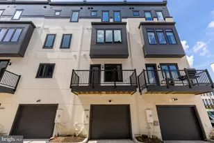 2615 Olmsted Ct NW, Washington, DC 20001 - Photo 32