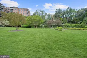 4201 Cathedral Ave NW, Washington, DC 20016 - Photo 32
