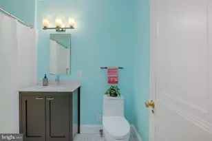4000 Cathedral Ave NW, Washington, DC 20016 - Photo 18